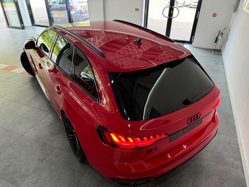 AUDI RS4
