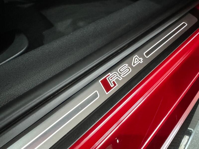 AUDI RS4