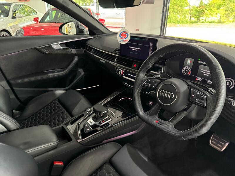 AUDI RS4