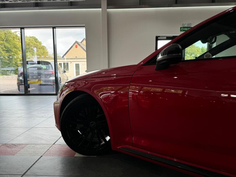 AUDI RS4