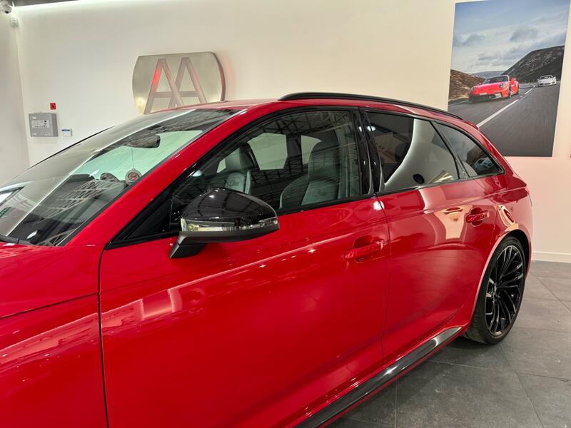 AUDI RS4