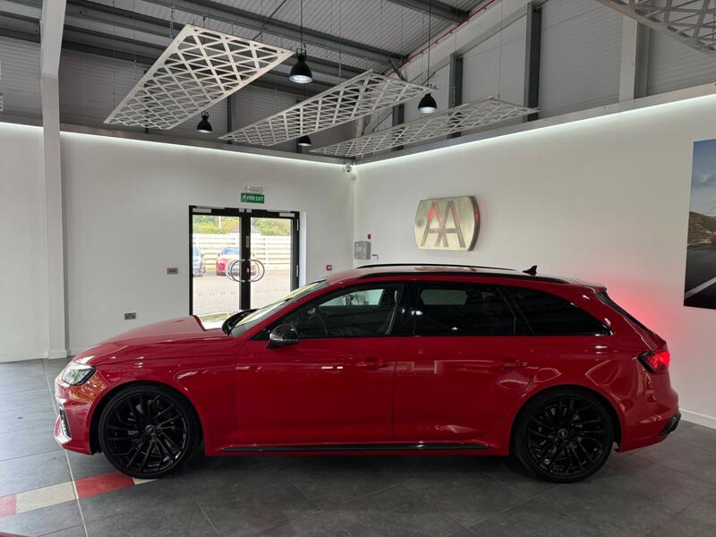 AUDI RS4