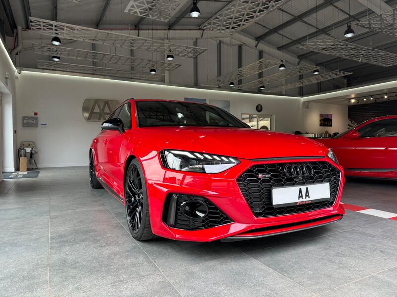 AUDI RS4
