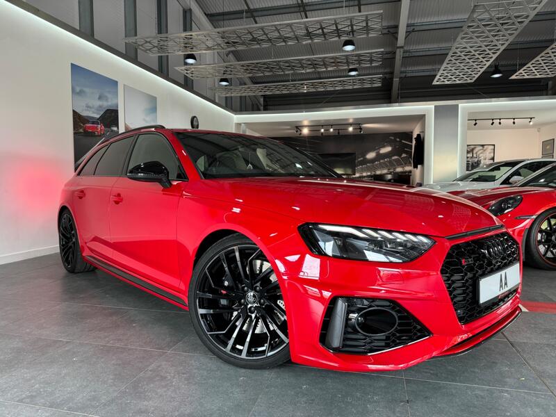 AUDI RS4