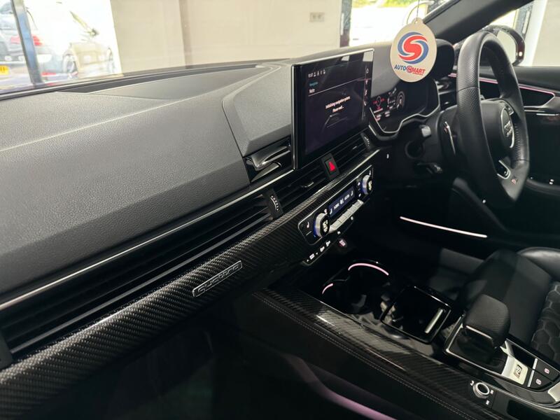AUDI RS4