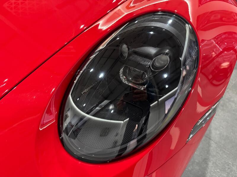 PORSCHE 911