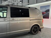 VOLKSWAGEN TRANSPORTER KOMBI