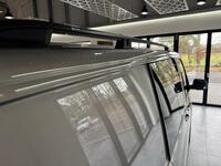 VOLKSWAGEN TRANSPORTER KOMBI