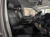 VOLKSWAGEN TRANSPORTER KOMBI
