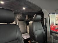 VOLKSWAGEN TRANSPORTER KOMBI