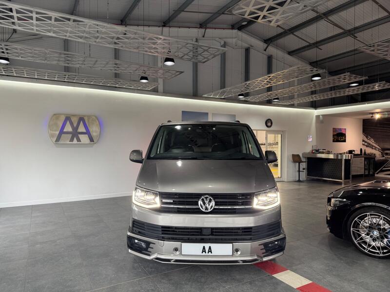 VOLKSWAGEN TRANSPORTER KOMBI