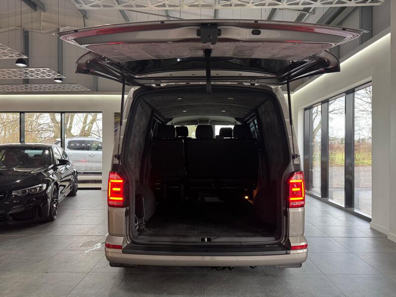VOLKSWAGEN TRANSPORTER KOMBI