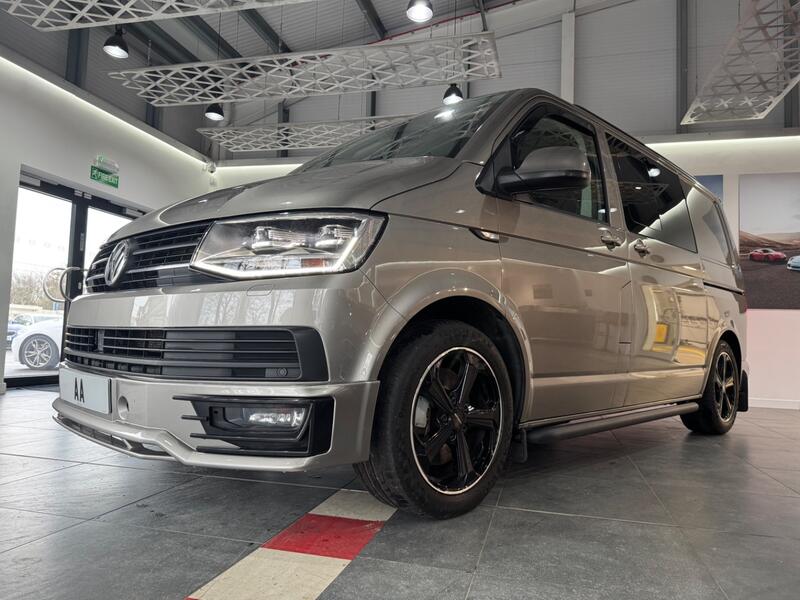VOLKSWAGEN TRANSPORTER KOMBI