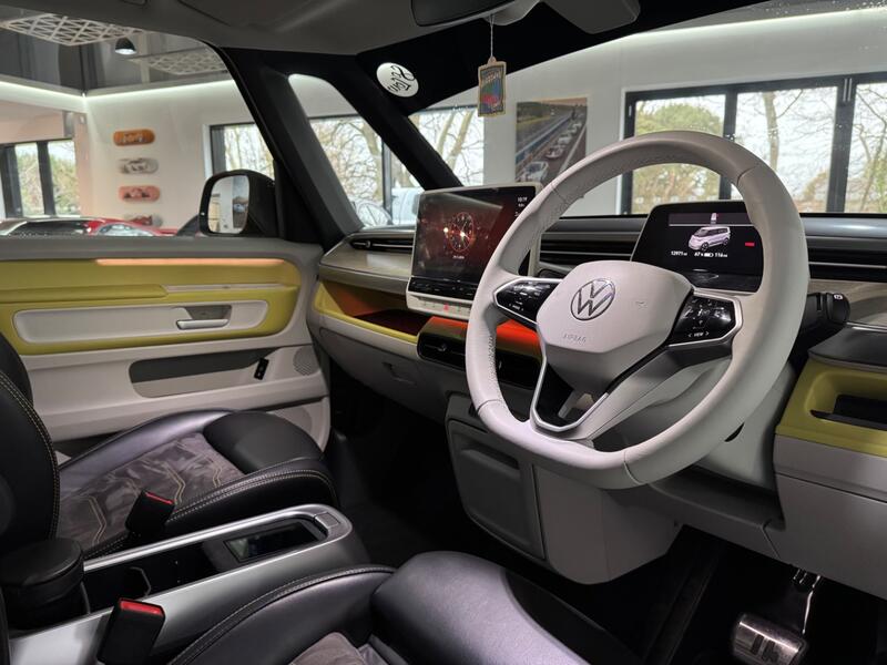 VOLKSWAGEN ID. BUZZ