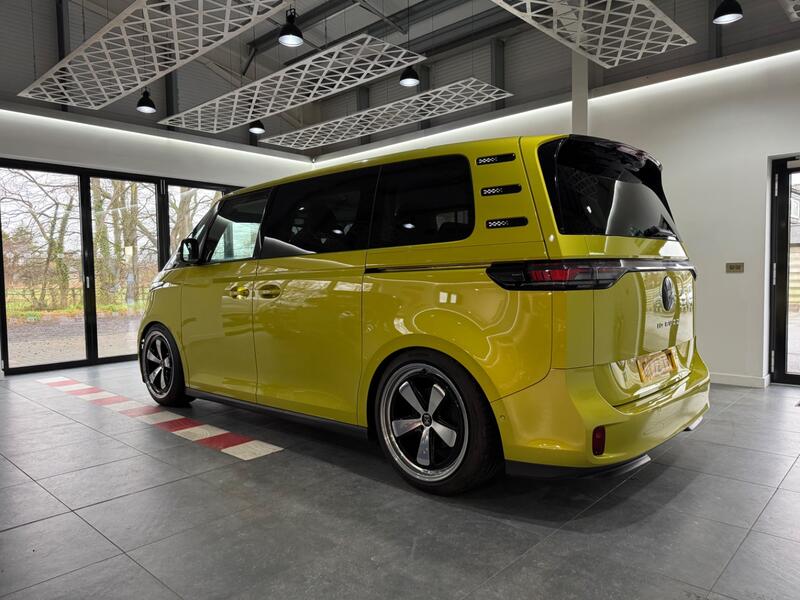 VOLKSWAGEN ID. BUZZ