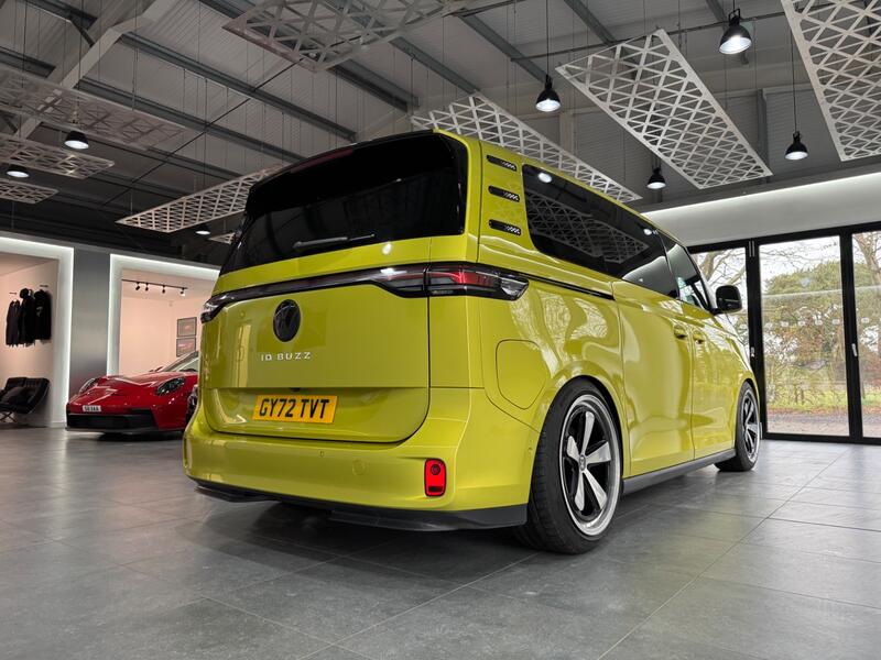 VOLKSWAGEN ID. BUZZ