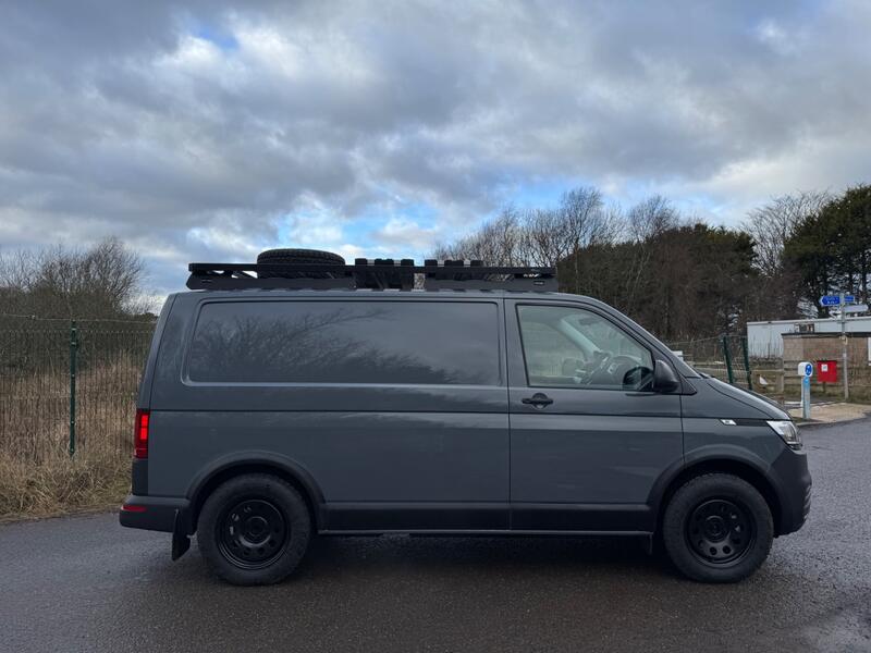 VOLKSWAGEN TRANSPORTER