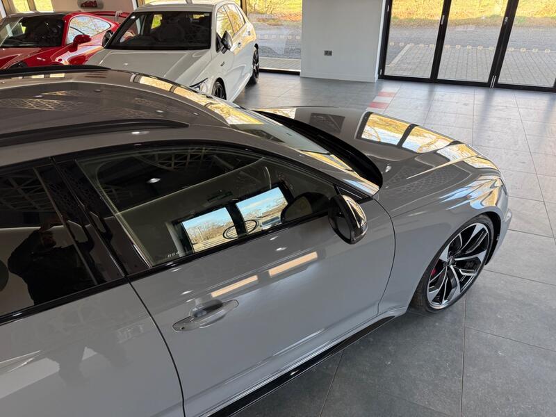 AUDI RS4