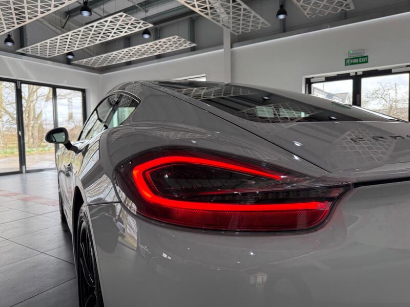 PORSCHE CAYMAN