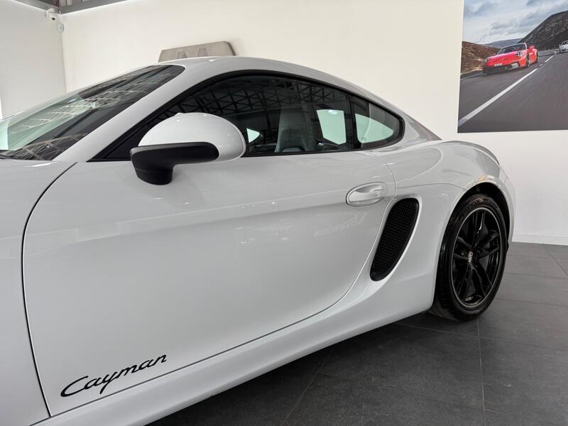 PORSCHE CAYMAN