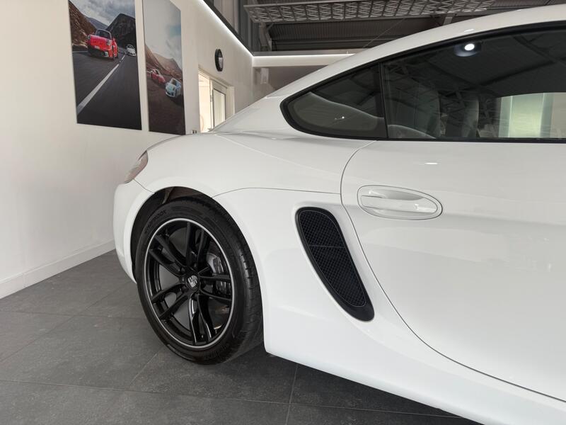 PORSCHE CAYMAN
