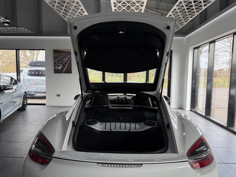 PORSCHE CAYMAN