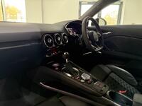 AUDI TT RS