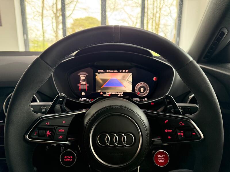 AUDI TT RS