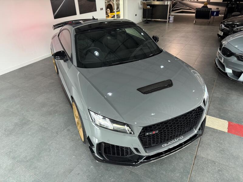 AUDI TT RS