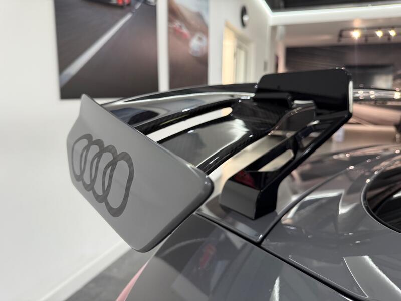 AUDI TT RS