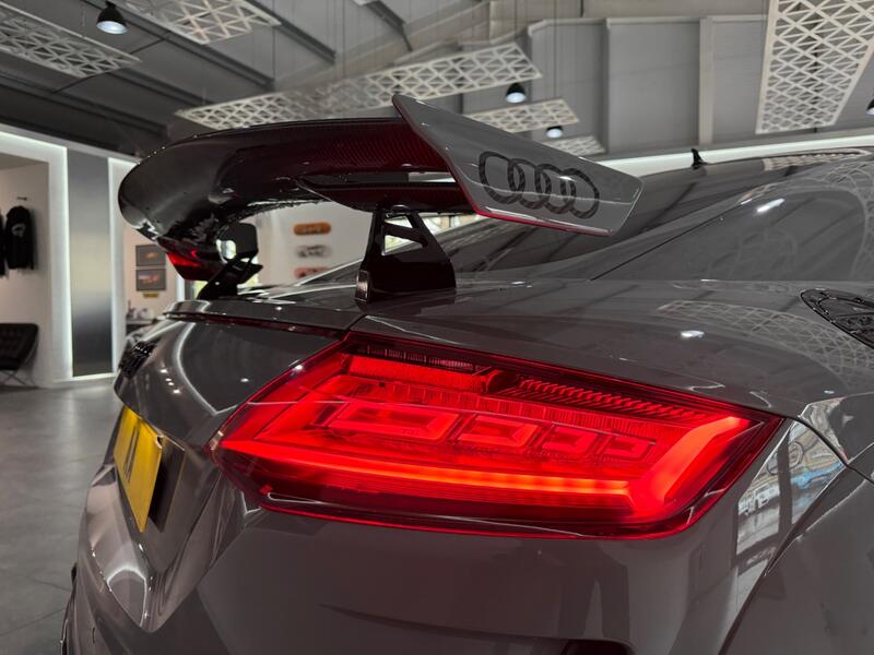 AUDI TT RS