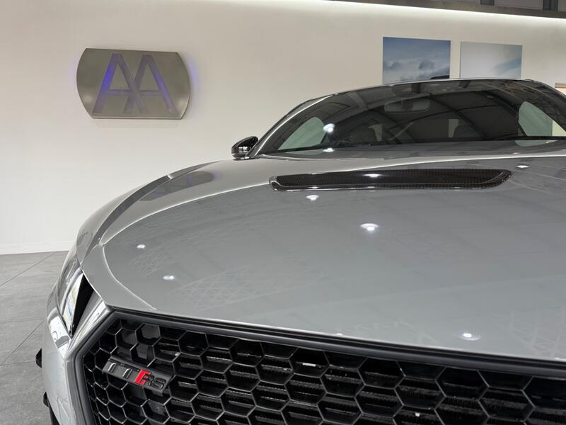 AUDI TT RS