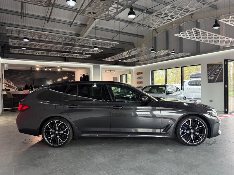BMW 5 SERIES