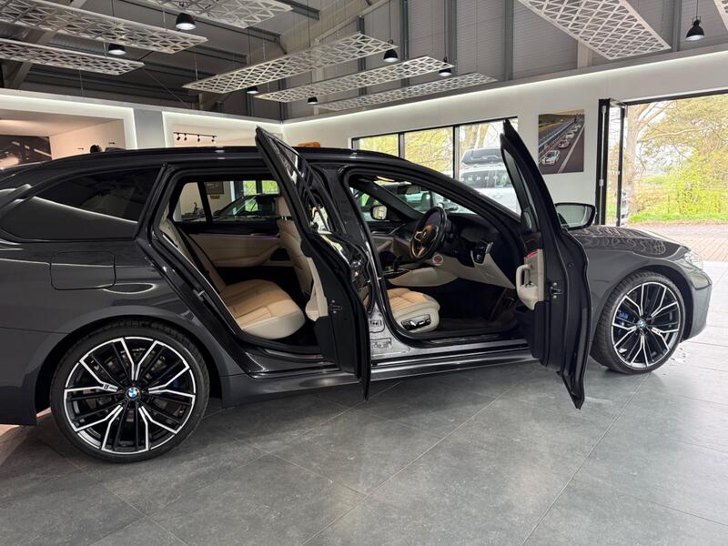 BMW 5 SERIES
