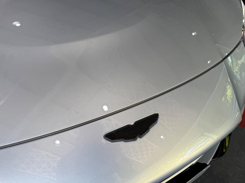 ASTON MARTIN VANTAGE