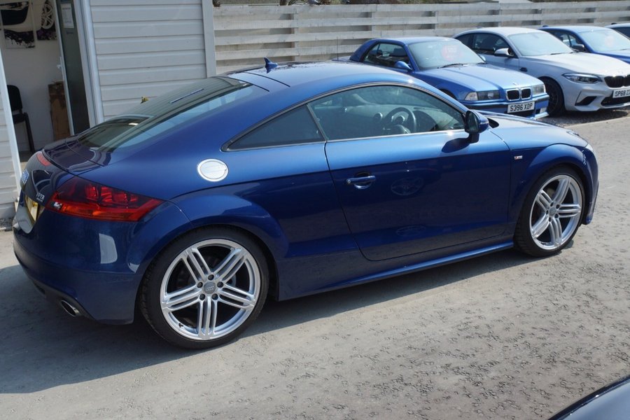 AUDI COUPE