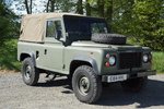 LAND ROVER DEFENDER