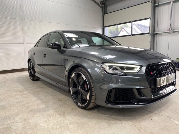 AUDI RS3