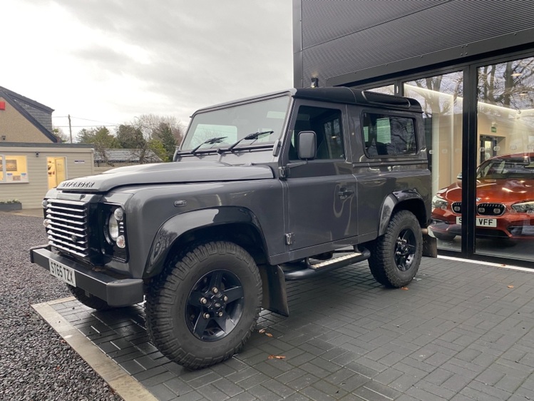 LAND ROVER DEFENDER