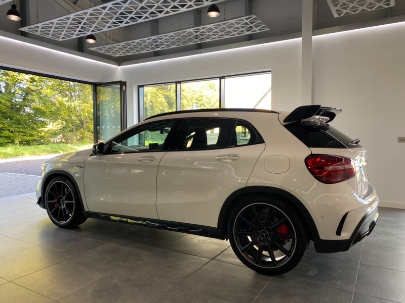 MERCEDES-BENZ GLA CLASS