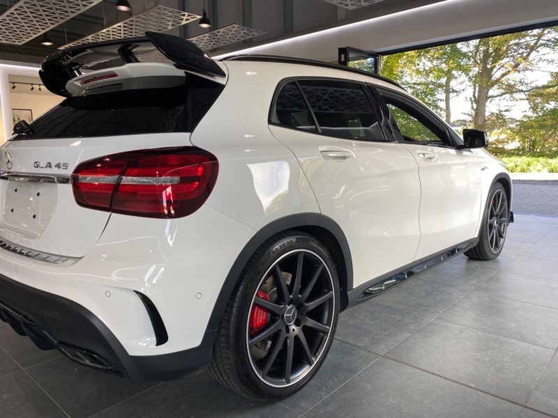 MERCEDES-BENZ GLA CLASS