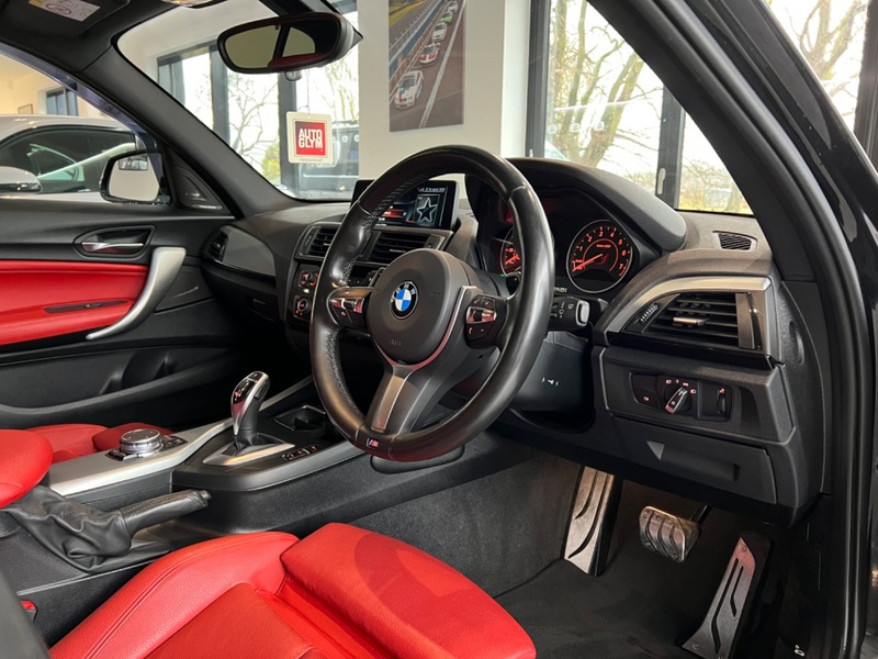 BMW 1 SERIES