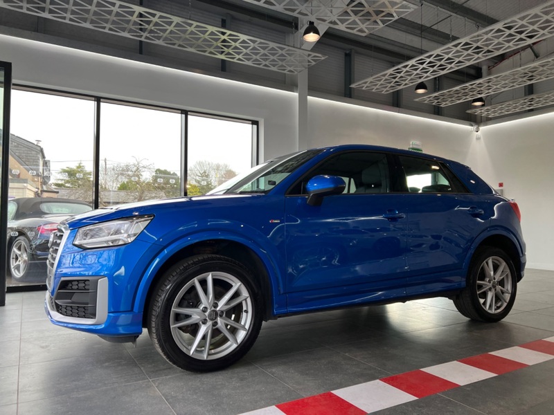 AUDI Q2