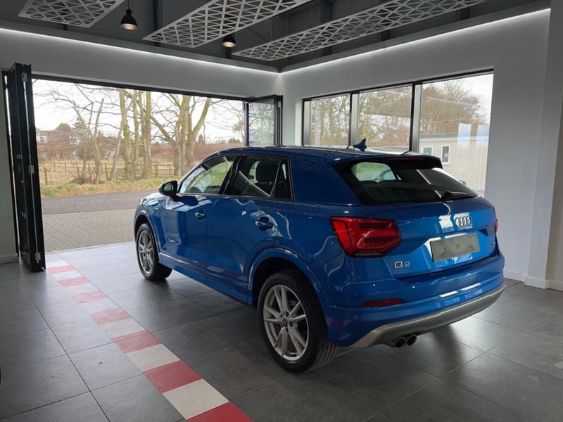 AUDI Q2