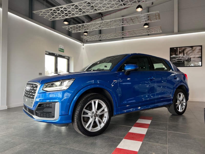 AUDI Q2