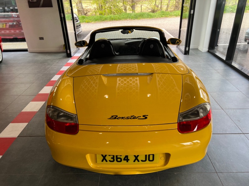 PORSCHE BOXSTER