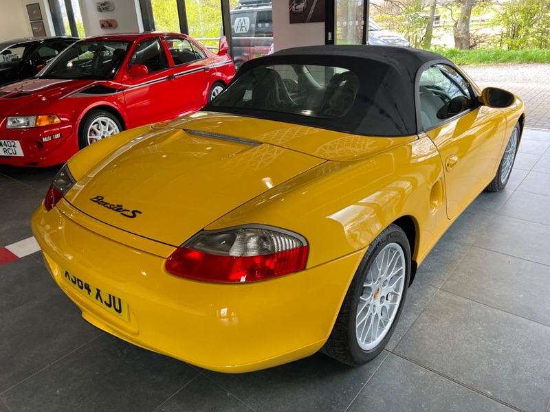 PORSCHE BOXSTER