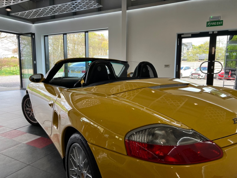 PORSCHE BOXSTER