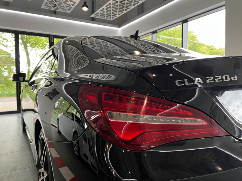 MERCEDES-BENZ CLA