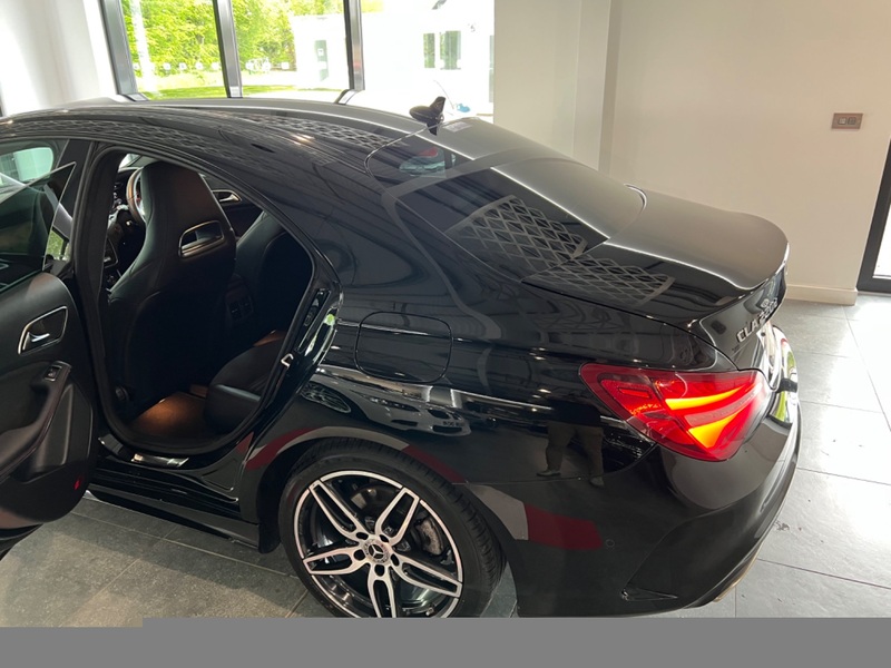 MERCEDES-BENZ CLA